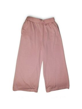 Girls 3 year pink wide-leg pants feature a high, elasticized waistband/pockets.